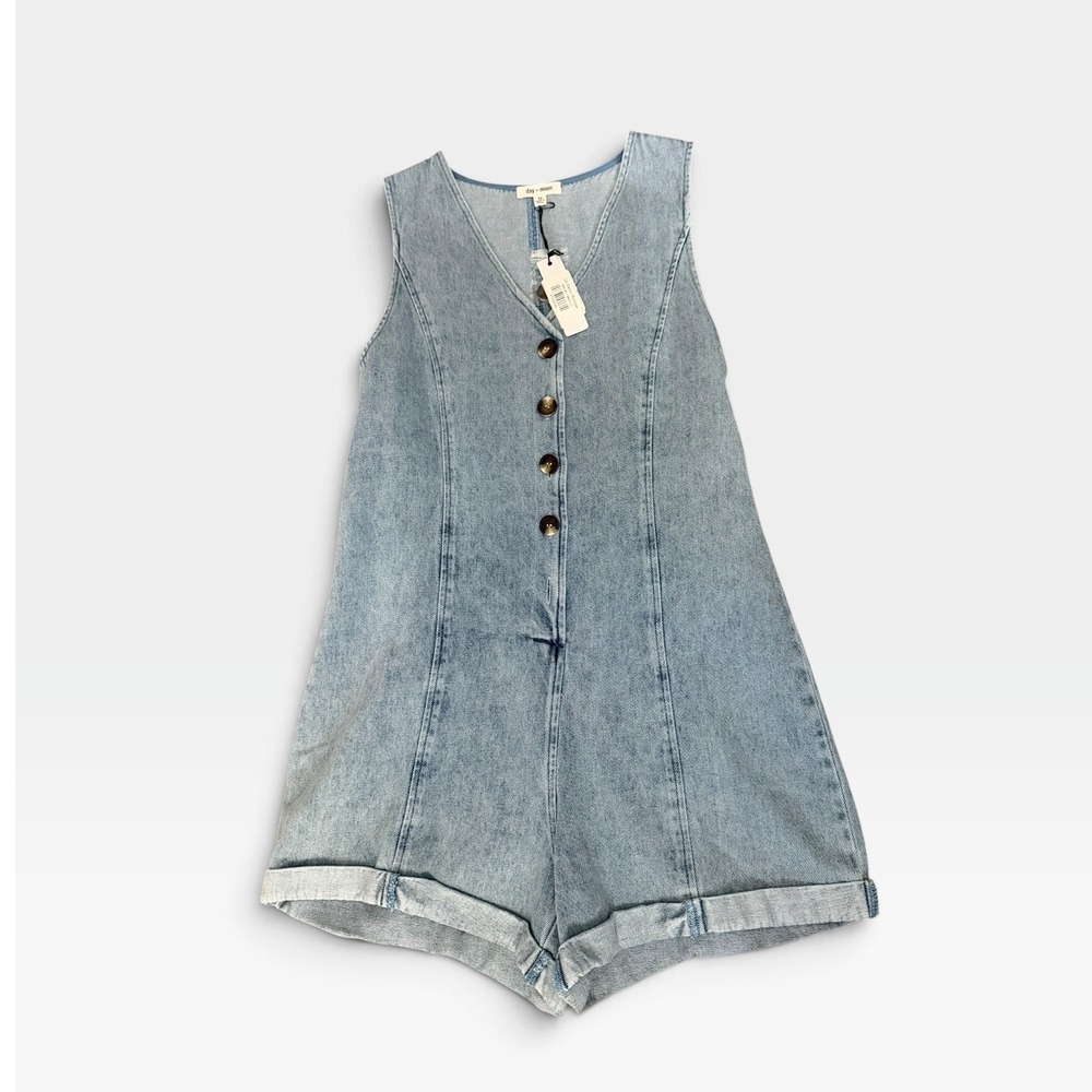 Day + Moon Liv Denim Romper Light Wash Button Front Sleeveless Medium NEW